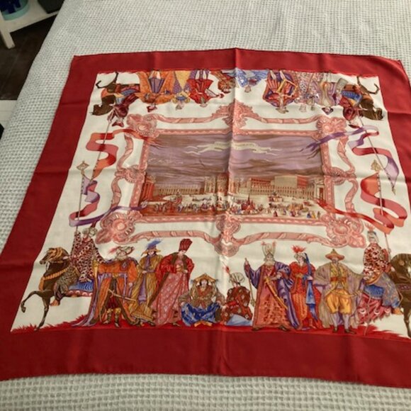 Stunning 2003 Hermes Silk Scarf - Red Border - perfect condition, with box - Picture 1 of 6